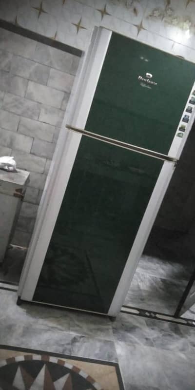 Dawlance Full size refrigerator