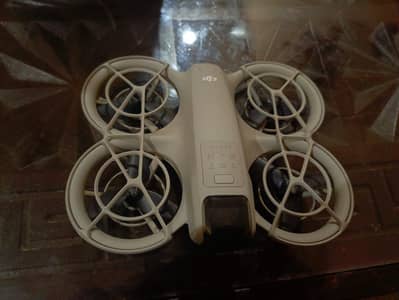 DJI neo