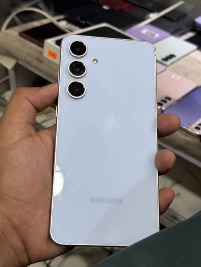 S24 FE 8 256GB non pta sim time available