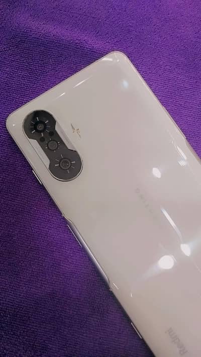 Redmi K40 Gaming 12/256(pubg king)