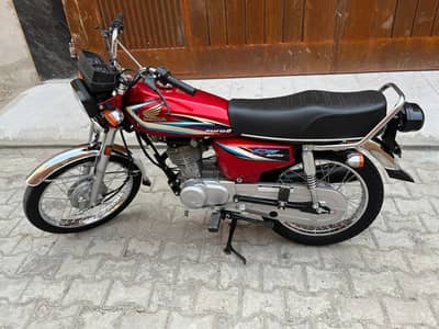 Honda cg125 model 2015 for sale