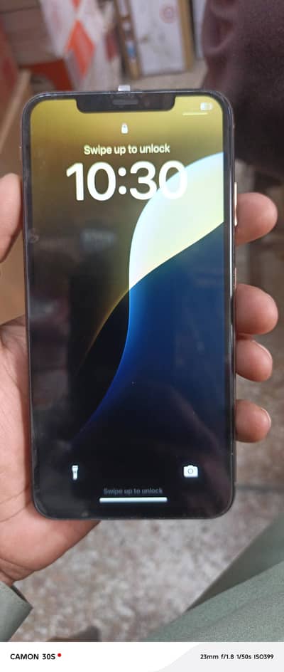 I am selling my phon iphon xs max PTA 256 bh 80