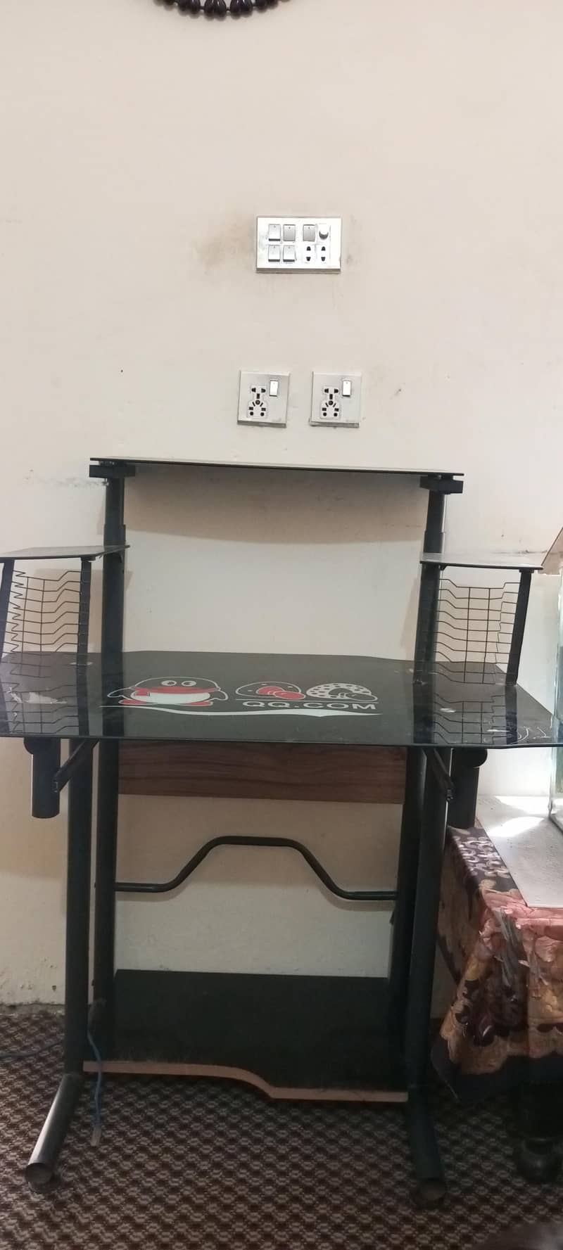 Computer Table 0