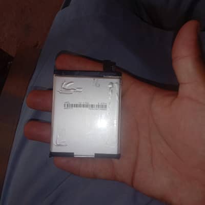 aquos r2 battery