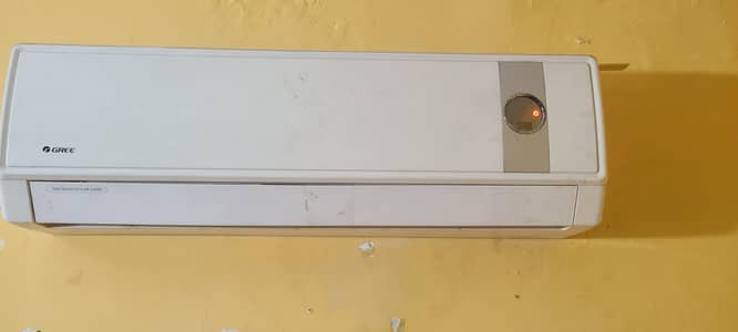 1 ton split ac gree