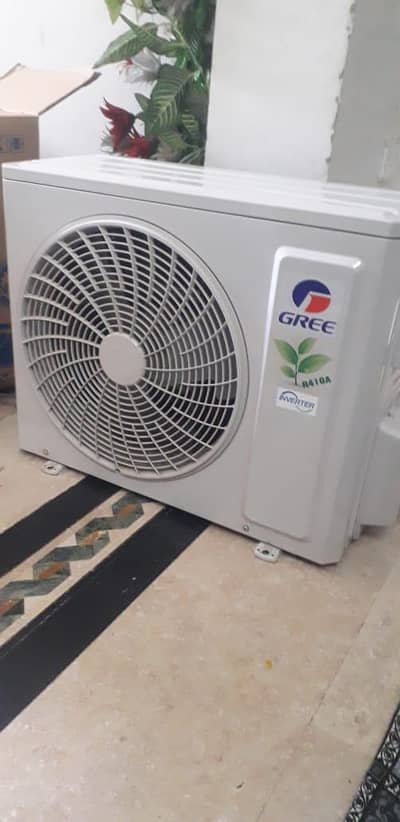 Gree inverter Ac 2025 modle cool&heat only 3 month used