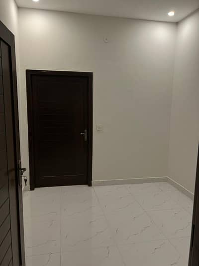 2 Kanal Beautiful Upper Poortion For Rent