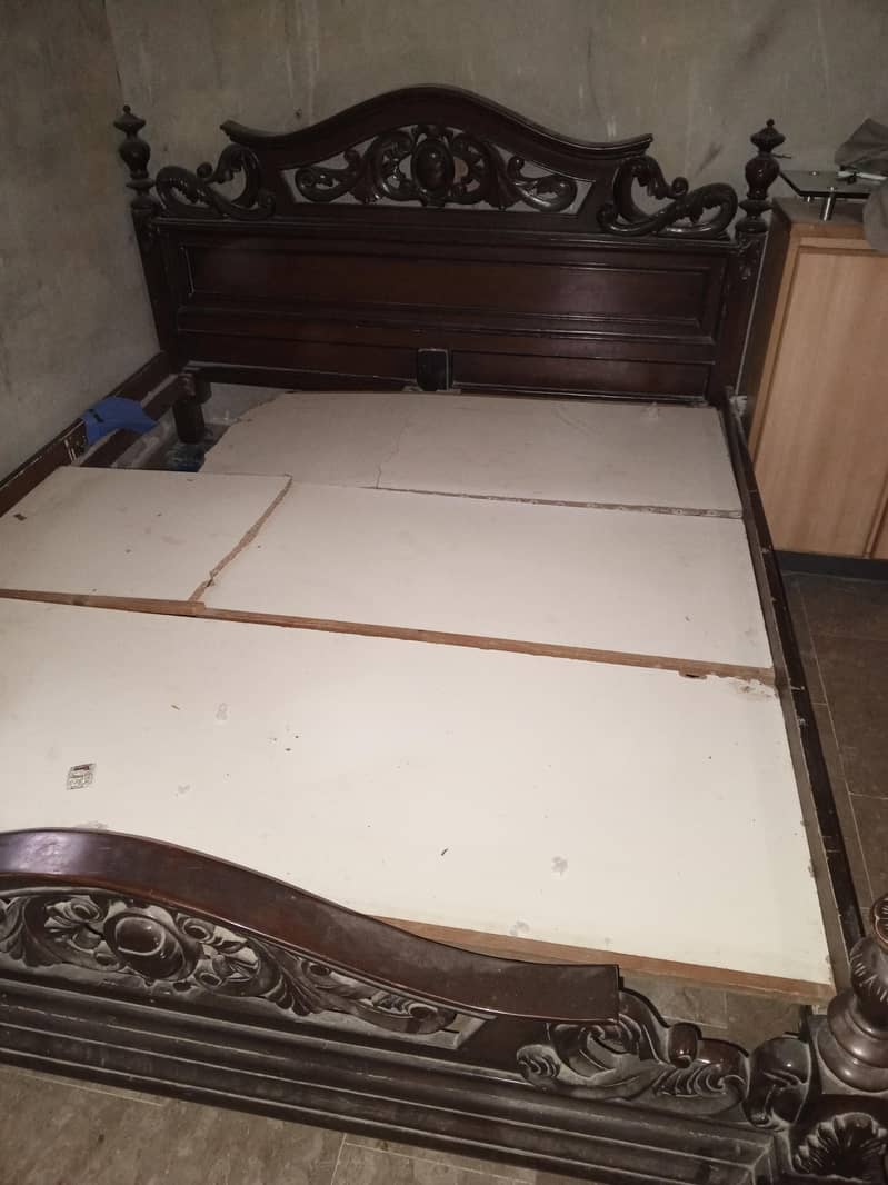king size bed 1