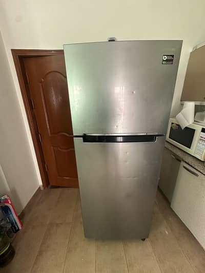 Samsung full size no-frost refrigerator 18 Cubic