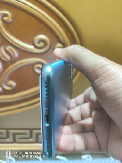 8+5 rom 256 snapdragon 8gin+1Mobile