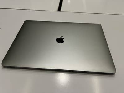 Apple MacBook Pro 15-inch – i7 / 16GB RAM / 512GB SSD