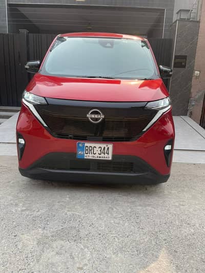 Nissan sakura x premium