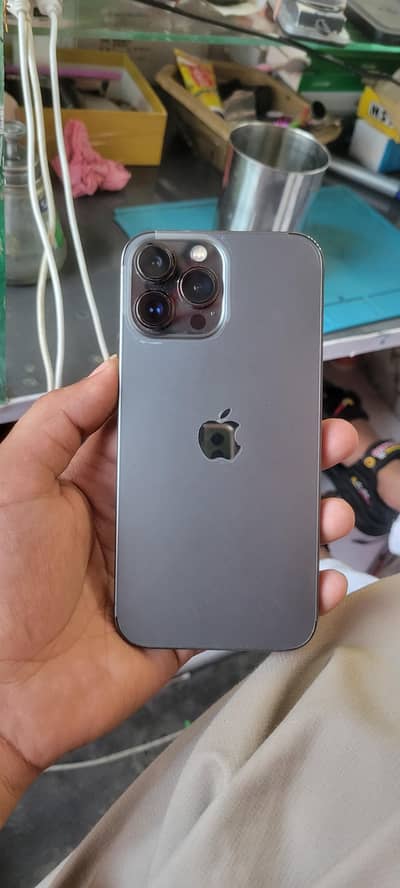 13 pro Max. . . 1024. . GB. . . Battery. . 86. . . 10by10
