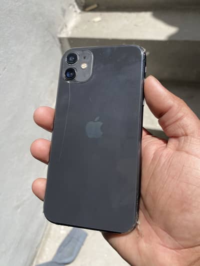 iPhone 11 64 gb non pta good condition exchange possible