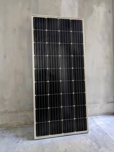 solar panels 165 watt 2 panels  with stands
