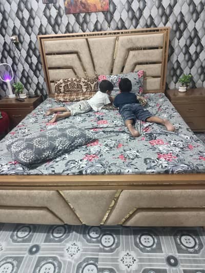 few months used bed set