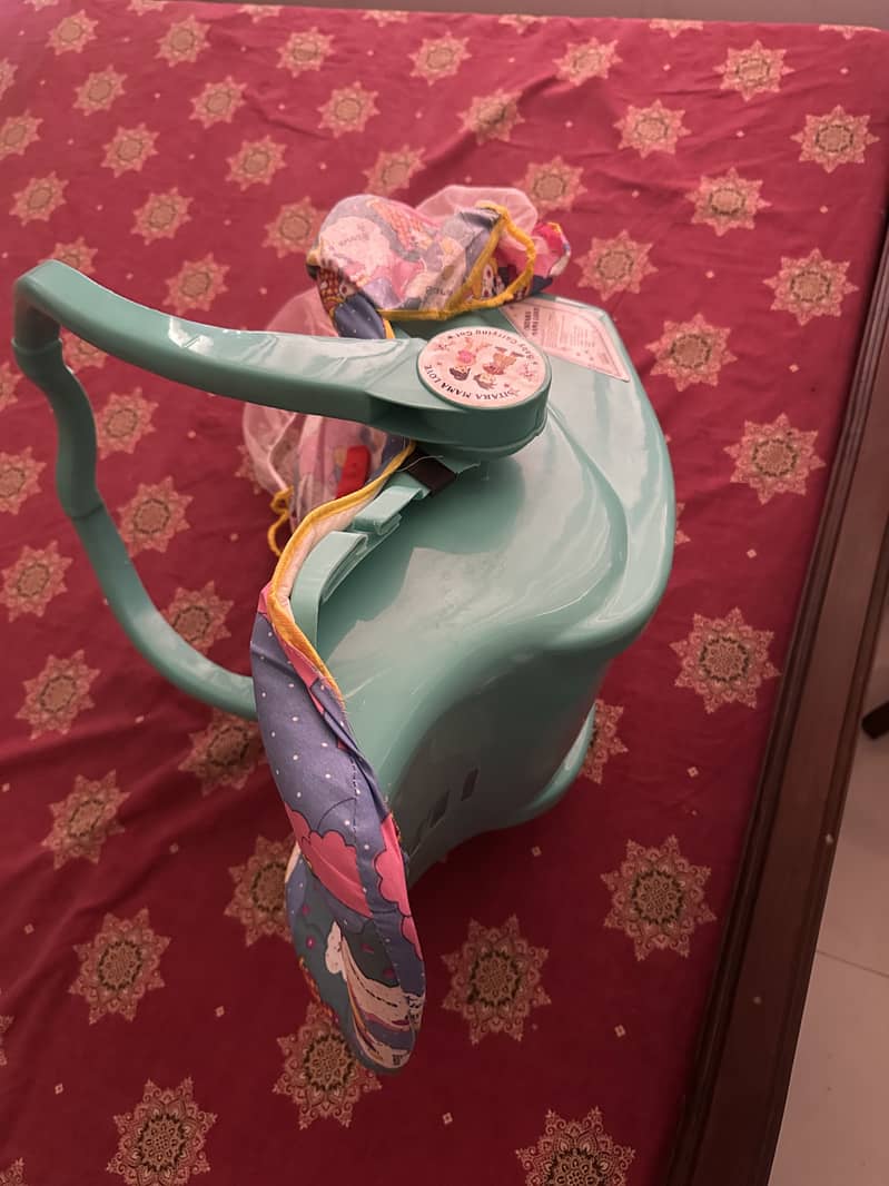Carry Cot 3