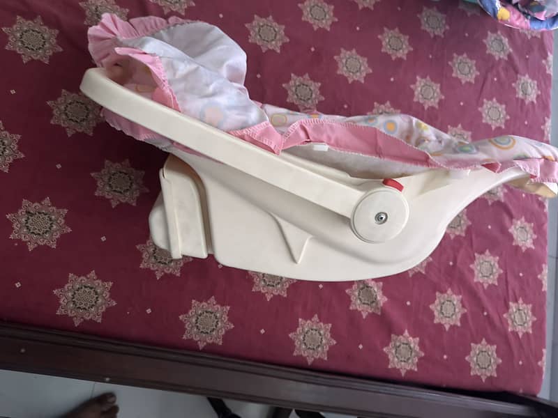 Carry Cot 5