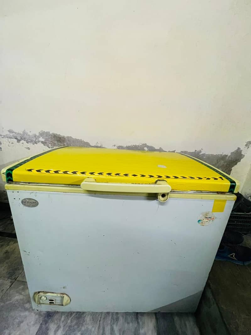 waves deep freezer 0