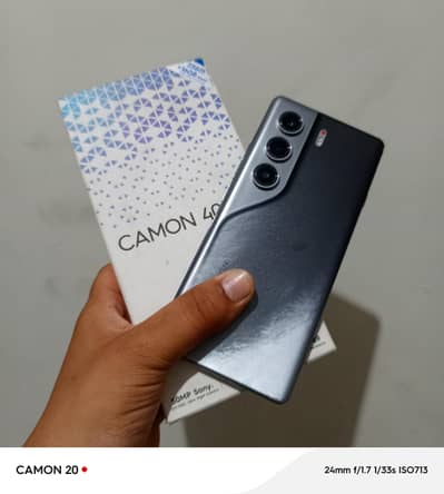 Tecno cammon 40 pro 8/256 gb complete box  price almost final