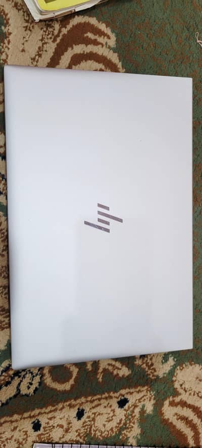 HP 840 G8