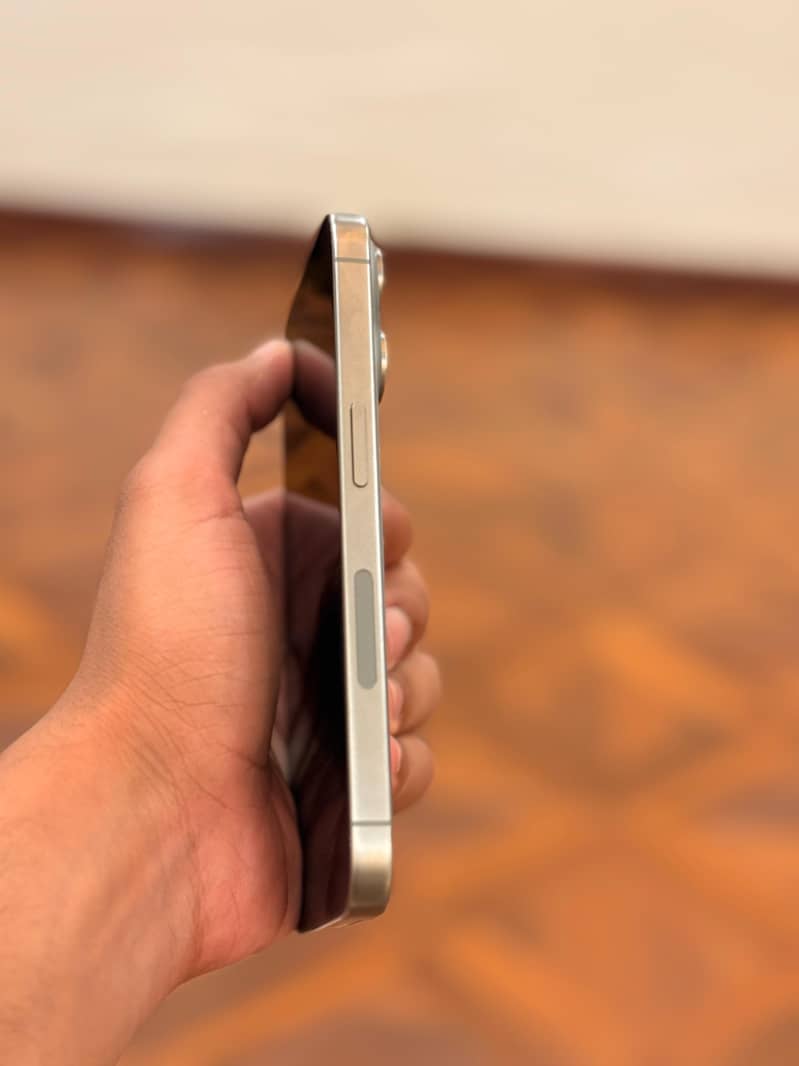 Iphone 15 pro 3
