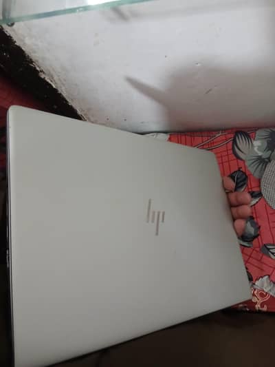 HP Elite. . Core i5 7th Gen. . . 8/256 Laptop