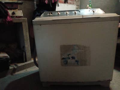 Haier Washing And Combine Dryer Machine