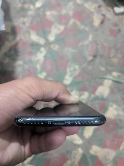 iPhone 7 non PTA battery health 85 original panel