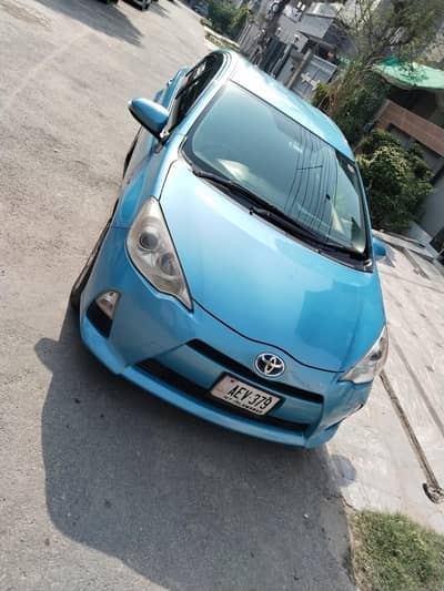 Toyota aqua G 2013 /2017