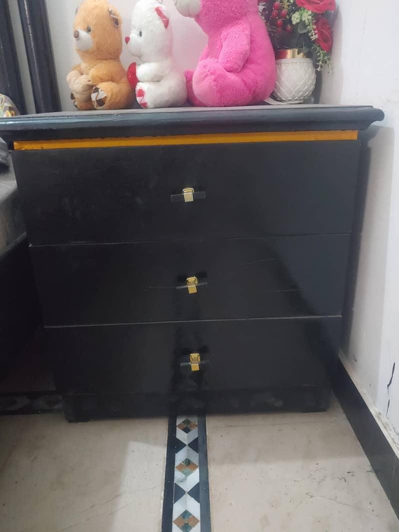 Bed And side table 4