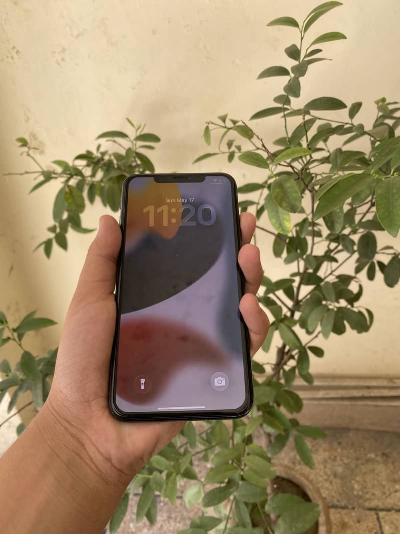 iPhone 11 pro max 5