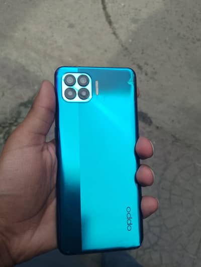 oppo f17 pro bst cndition mn ha or is pric ky hsb sy bst ha urgnt sale