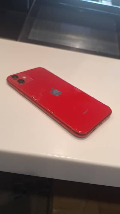 I phone 11 Lush look like new condition