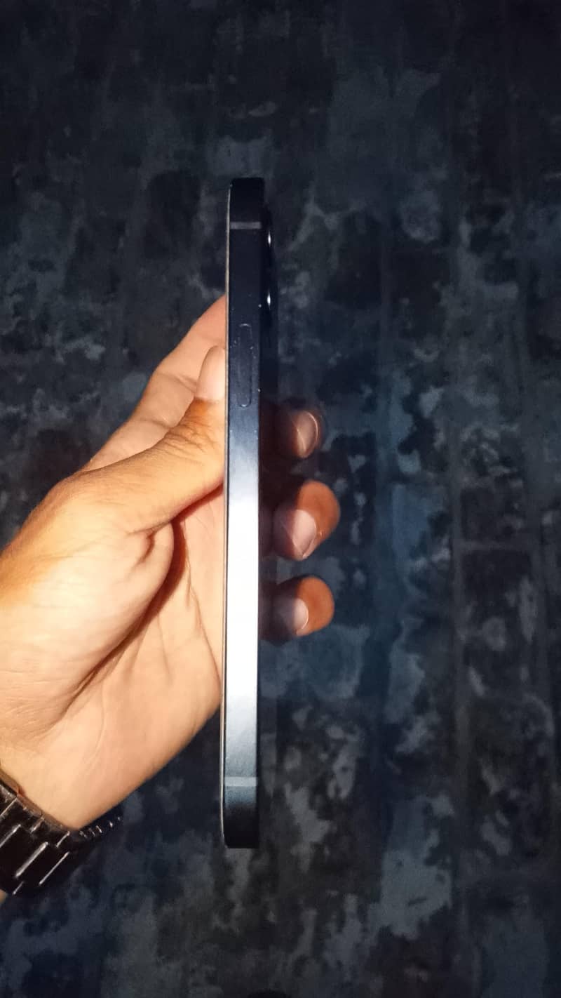iphone 12 mini 1