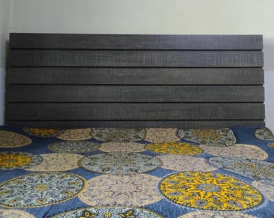 selling used bed without mattress