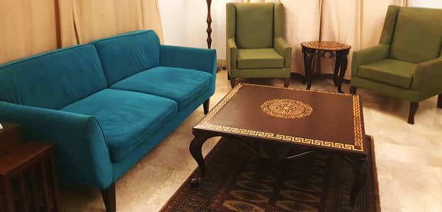 5 Seater Sofa Set - Coffee Table - Side Table - Used