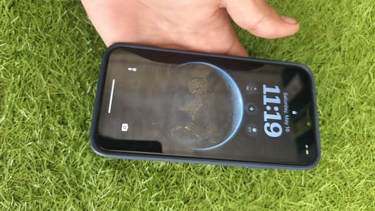 iPhone 11 64GB Factory Unlocked