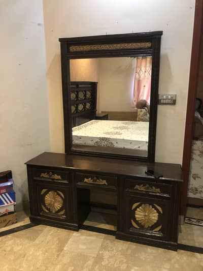 Orignal wood bed set used without matress