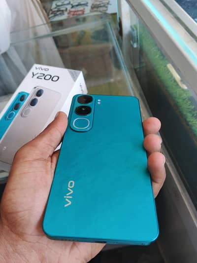 vivo y 200