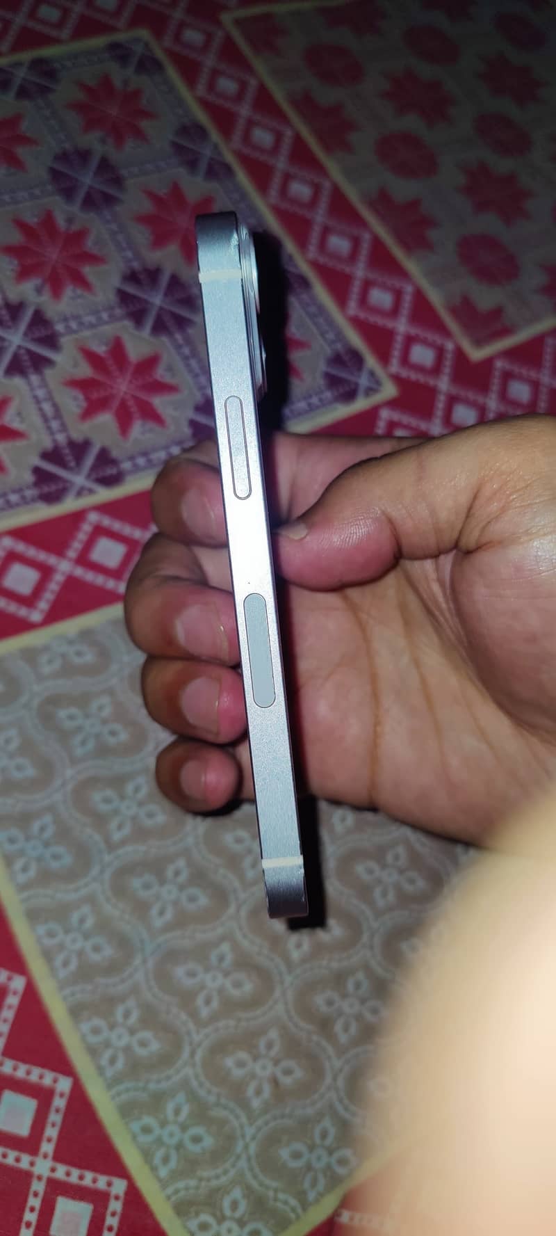 Apple iPhone 13 mini 4