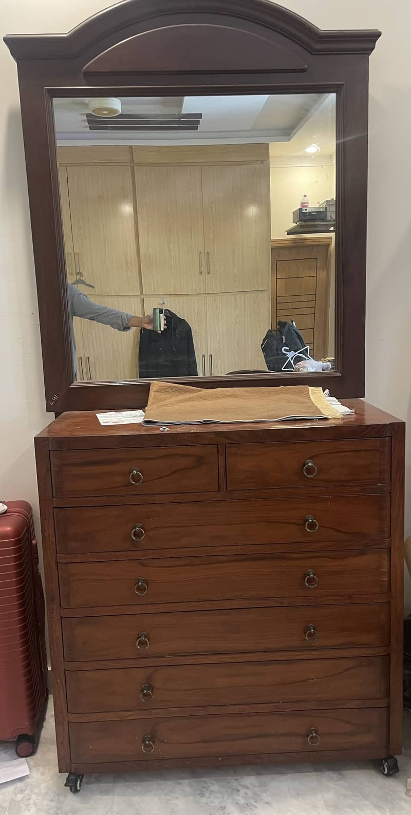 Dressing table 1
