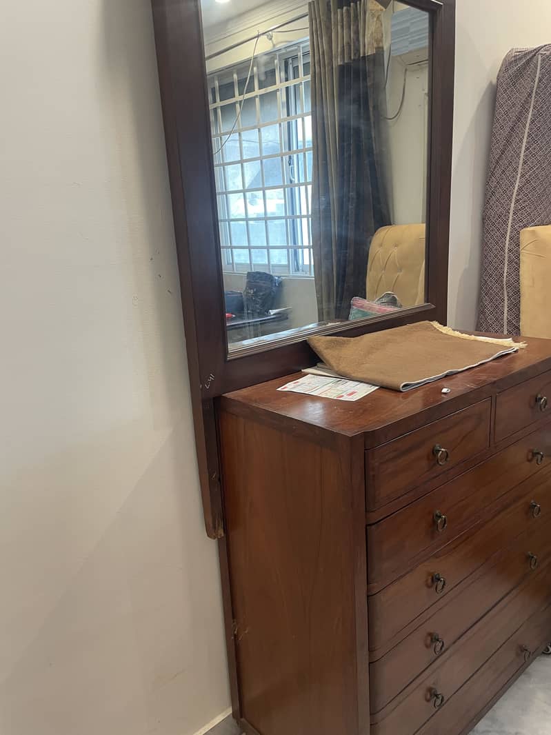 Dressing table 2