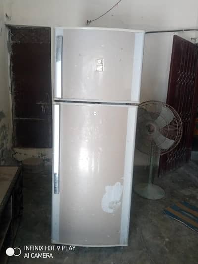 Dawlance Refrigerator for Sale – Excellent Condition at Low Price