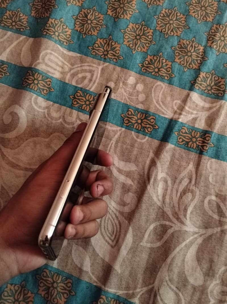 PIXEL 8 PRO 1