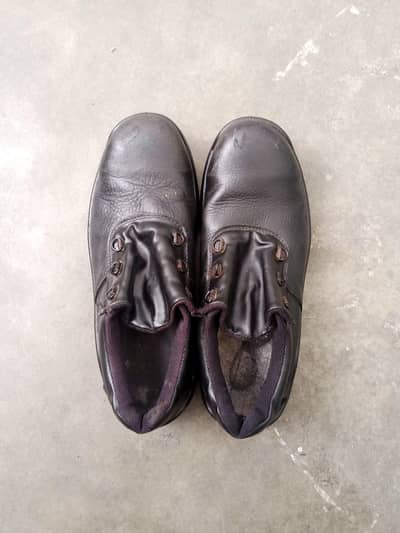 Slightly Used Lyra Safety Shoes 42 Size