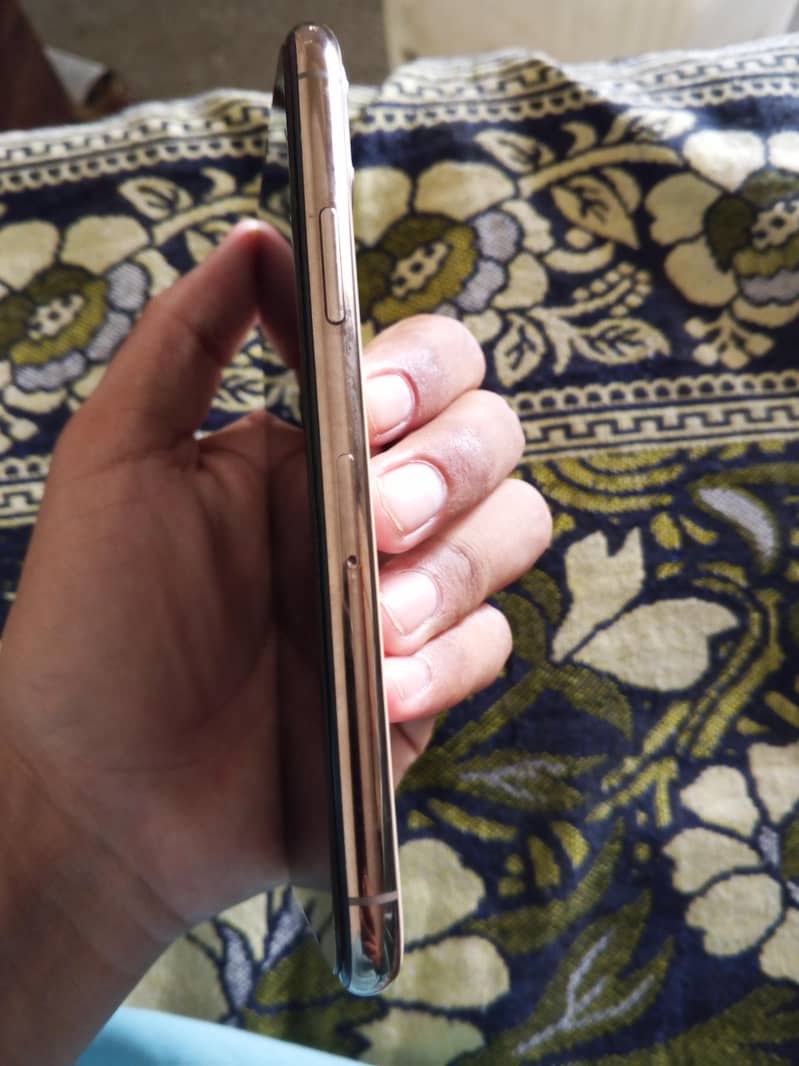 iphone 11 pro 3