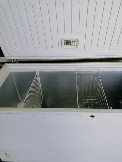 deep freezer, wcc-2150 , genuine condition