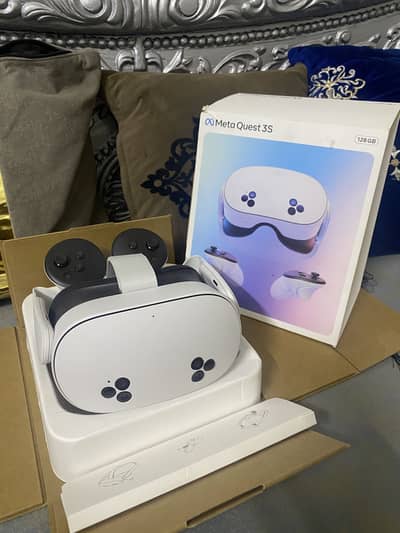 Meta Quest 3s Brand New 10/10 Condition Pack Vr Headsets