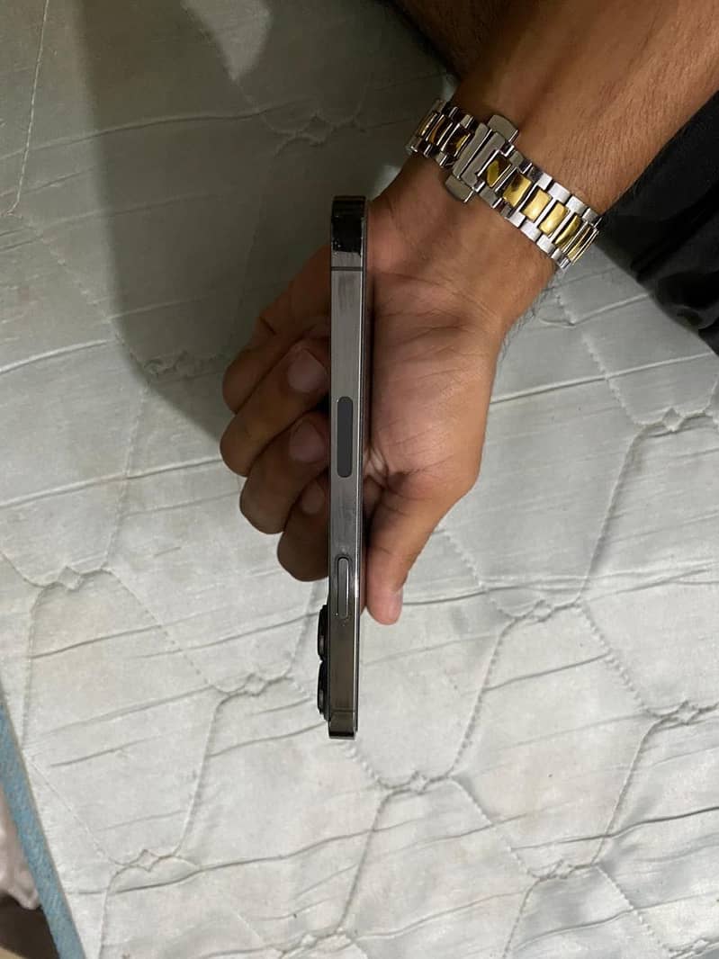 iPhone 13 pro 0
